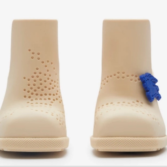 Burberry Women's Equestrian Knight Square-Toe Mules l Clay l EU38 $950MSRP NIB - Picture 3 of 8